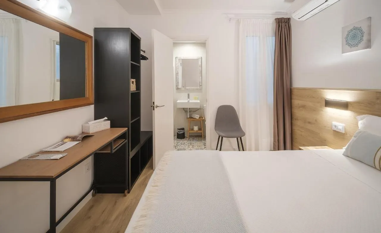 Hostal Menurka Ciutadella  Ostello Ciutadella (Menorca)