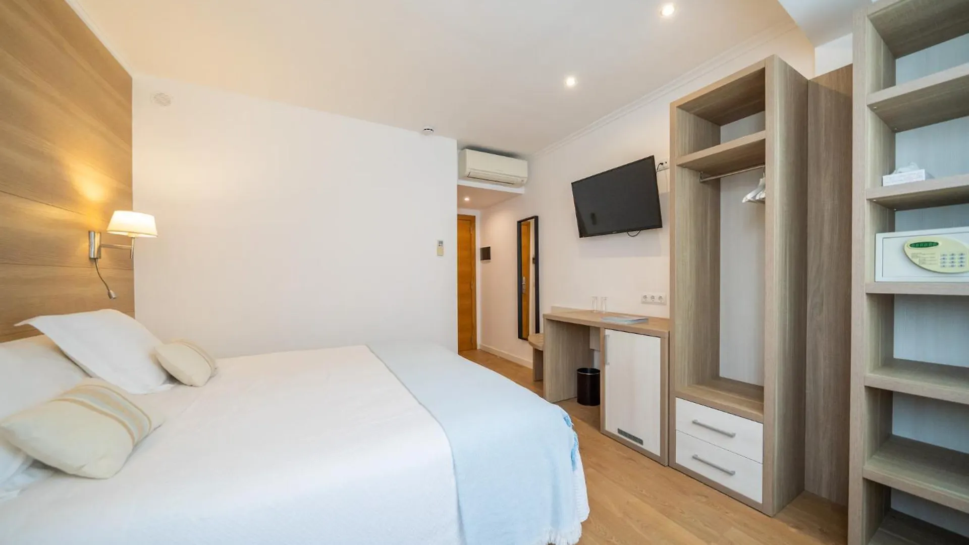 Hostal Menurka Ciutadella  Ciutadella (Menorca)